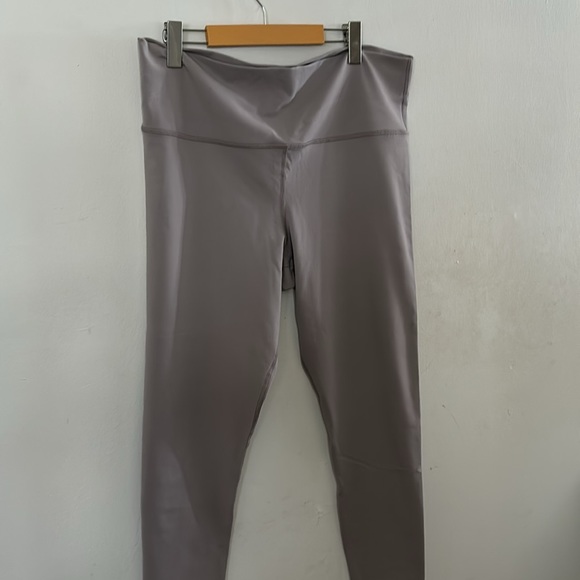 TNA ACTION LEGGINGS - Picture 4 of 14